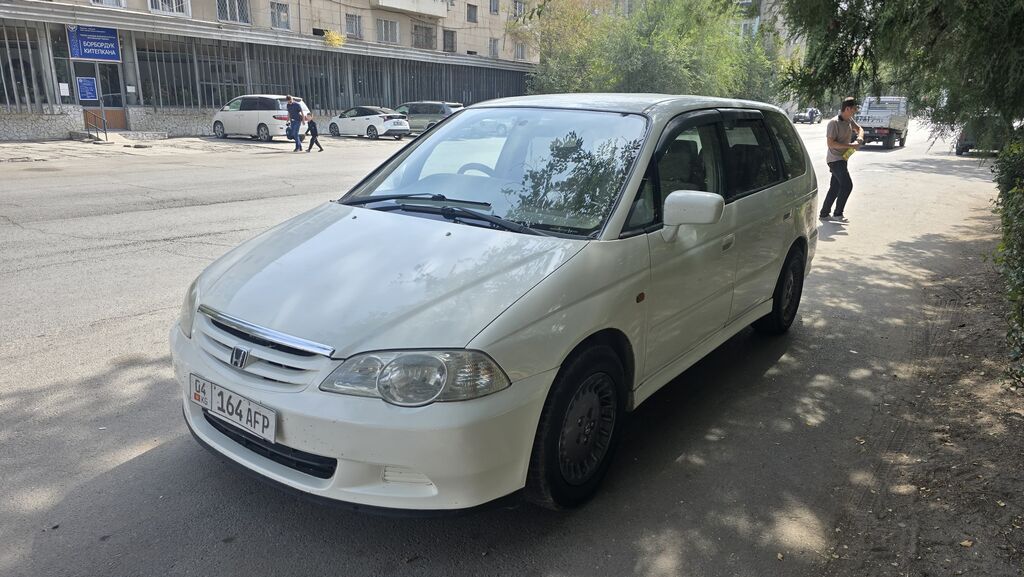 Honda Odyssey: 2000 г., 2.3 л, Автомат, Бензин, Минивэн: фото 1