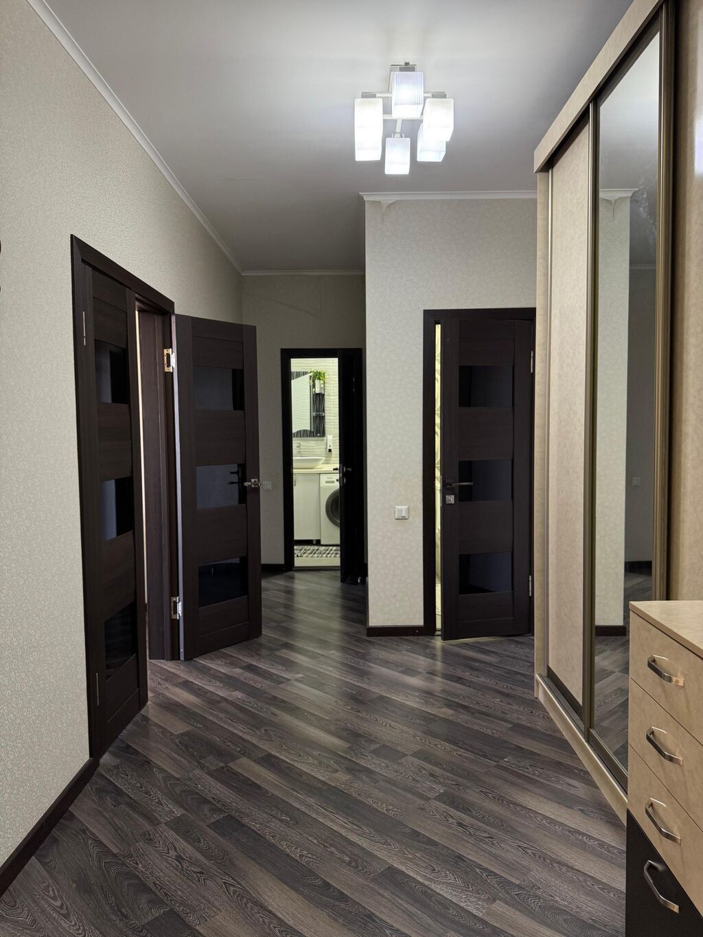 2 комнаты, 83 м², Золотой квадрат Элитка, 10 этаж, Евроремонт: фото 4