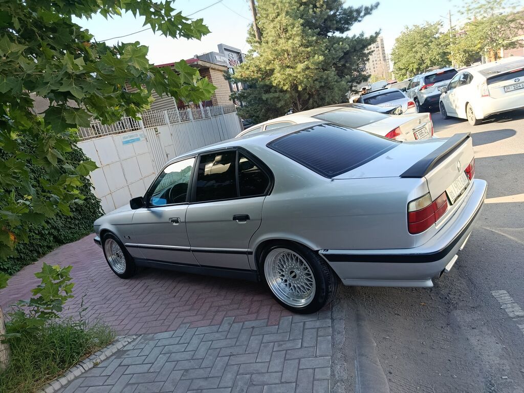 BMW 5 series: 1992 г., 2.5 л, Механика, Бензин, Седан: фото 5