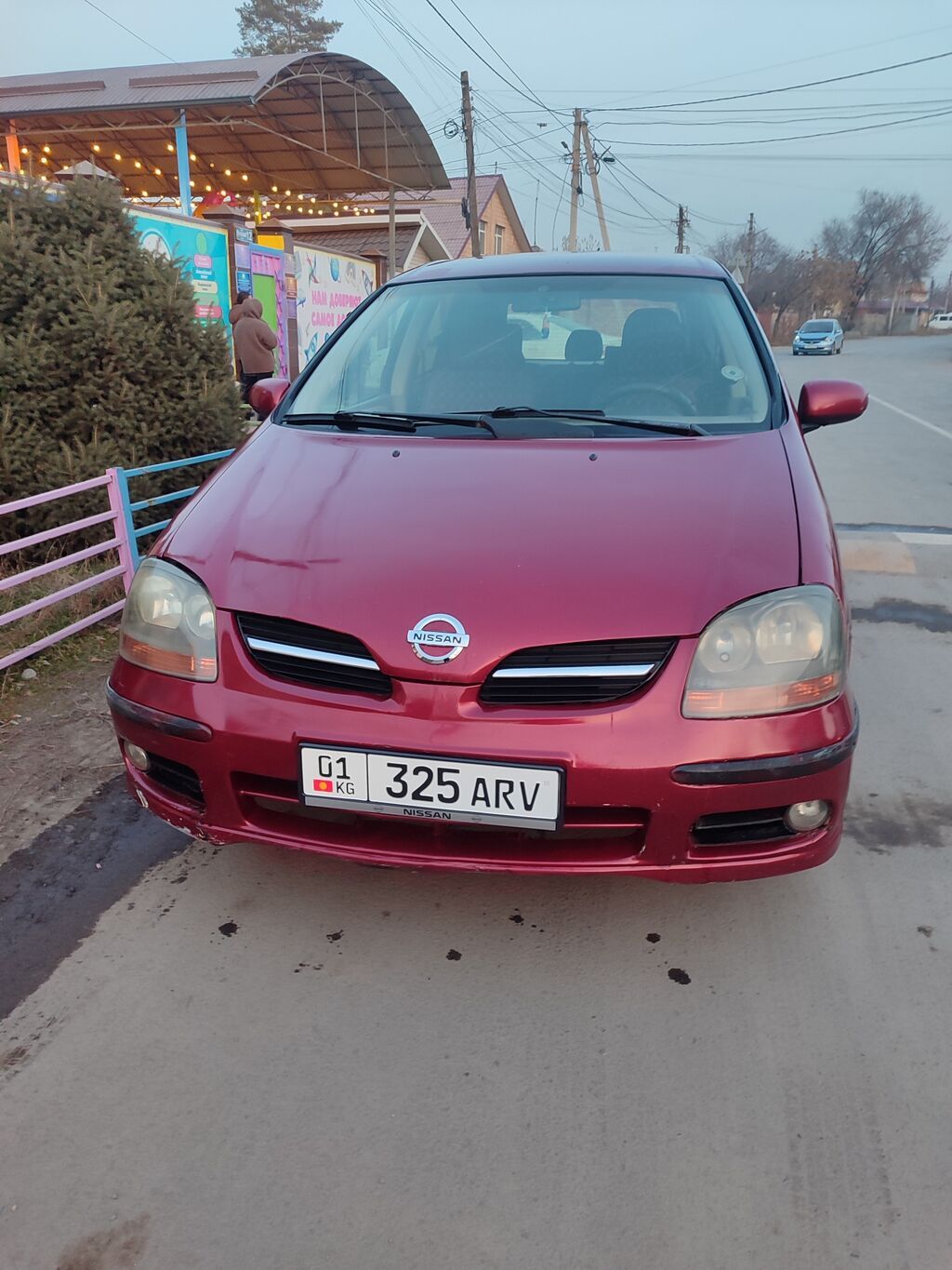 Nissan Almera Tino: 2000 г., 2.1 л, Механика, Бензин, Минивэн: фото 5