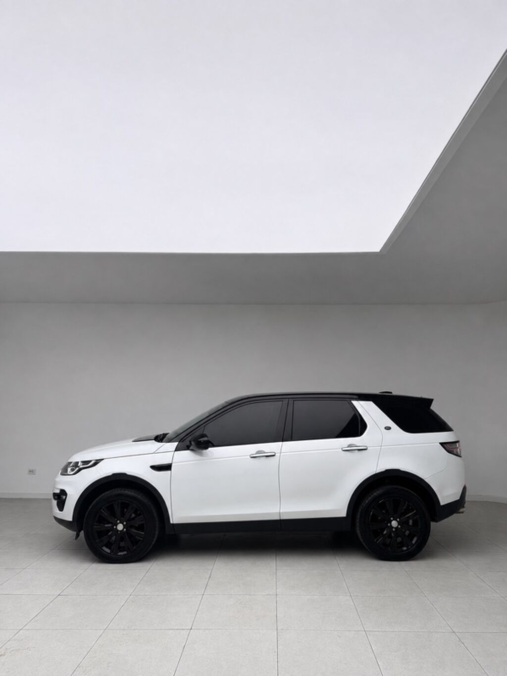 Land Rover Discovery Sport: 2016 г., 2 л, Автомат, Дизель, Кроссовер: фото 3
