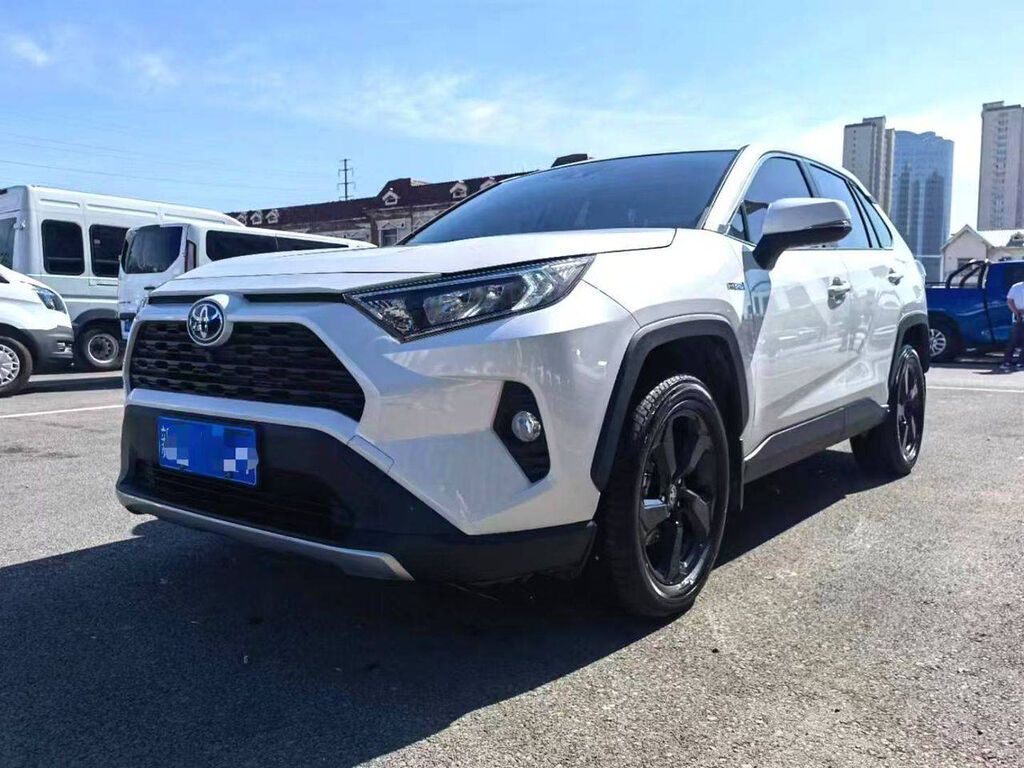 Toyota RAV4: 2021 г., 2.5 л, Автомат, Гибрид, Кроссовер — фото 1