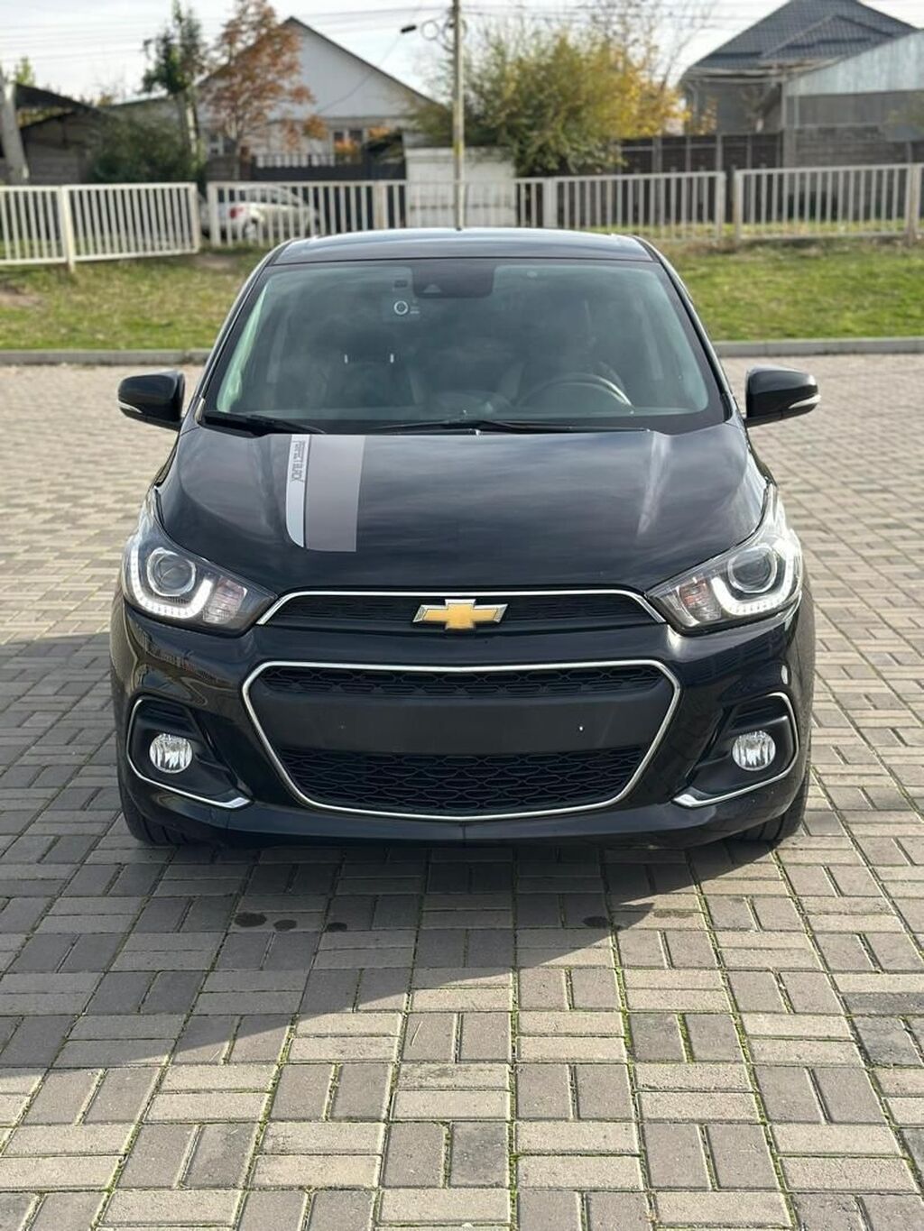 Chevrolet Spark: 2016 г., 1 л, Вариатор, Бензин, Хэтчбэк — фото 1