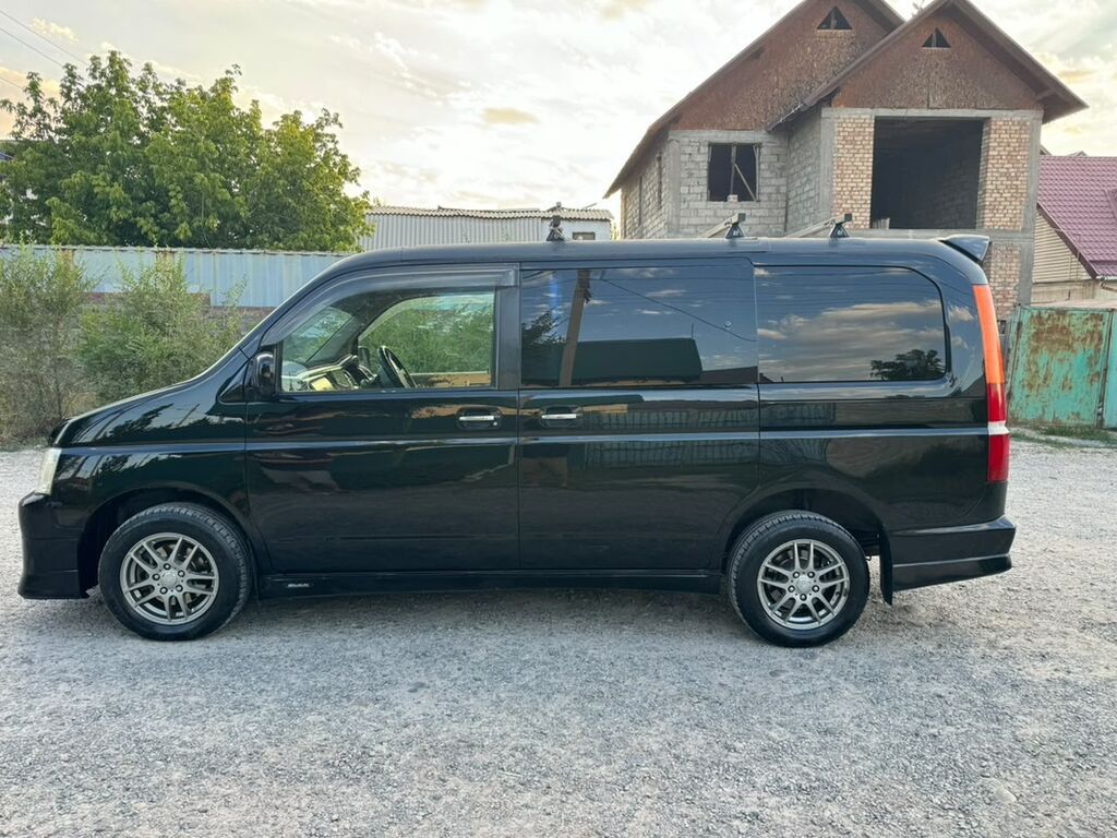 Honda Stepwgn: 2003 г., 2 л, Автомат, Бензин, Минивэн: фото 2