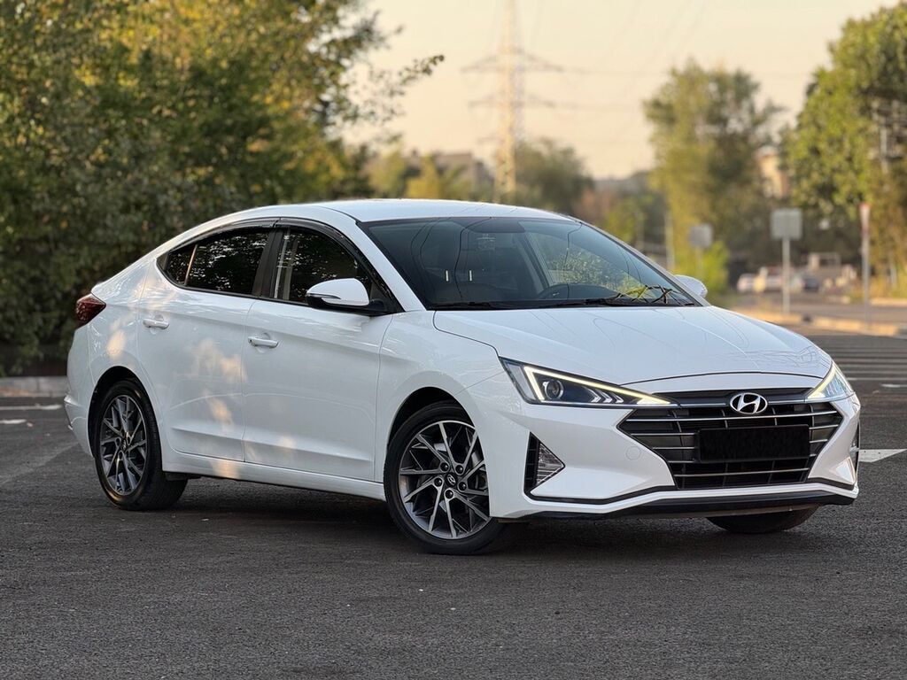 Hyundai Avante: 2019 г., 1.6 л, Вариатор, Бензин, Седан: фото 3