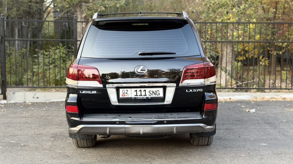 Lexus LX: 2010 г., 5.7 л, Автомат, Газ, Внедорожник: фото 5