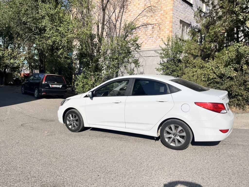 Hyundai Accent: 2018 г., 1.4 л, Автомат, Бензин, Седан: фото 5