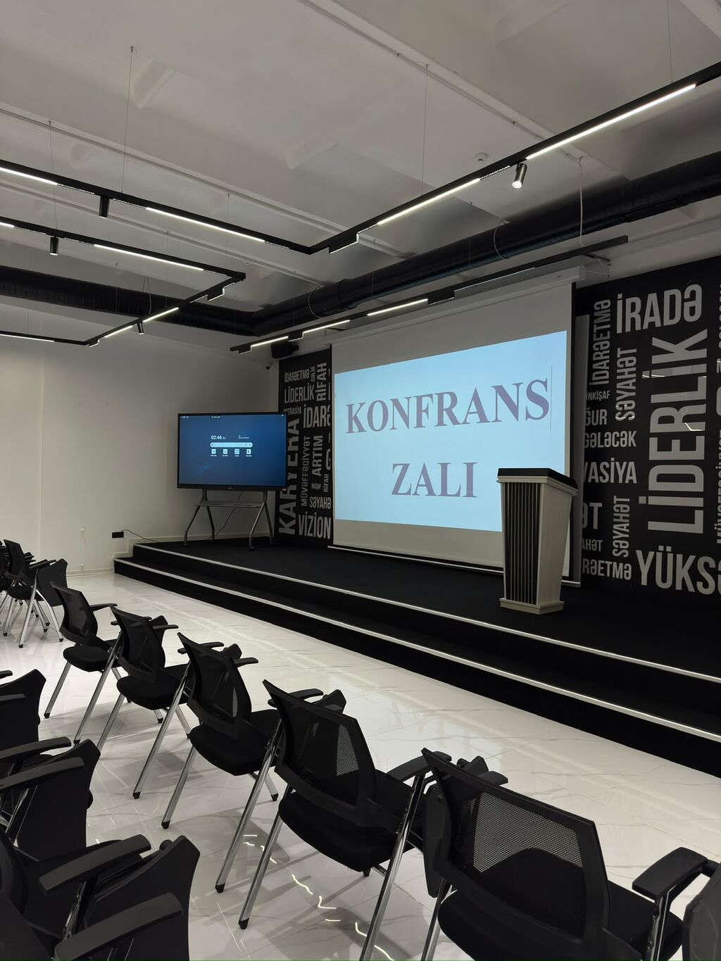 Konfrans & Görüş Zalı Saatlıq İcarəyə Verilir Təlim, seminar