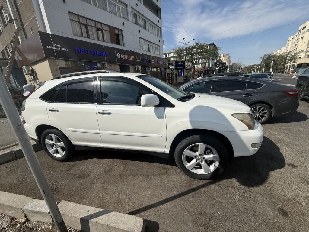 Lexus RX: 2004 г., 3.3 л, Автомат, Бензин, Кроссовер: фото 2