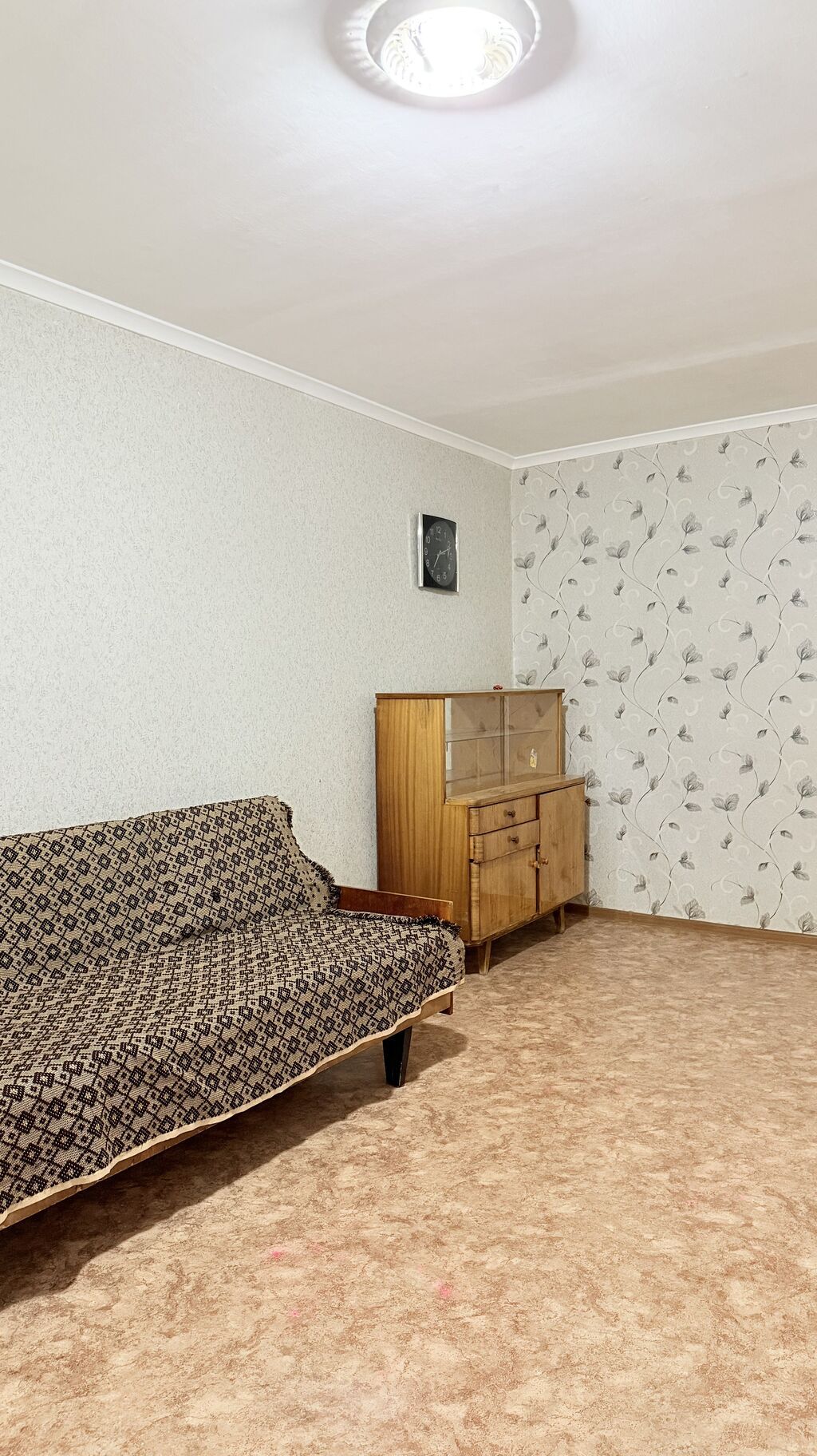 2 комнаты, 43 м², Юг-2 мкр 104 серия, 2 этаж, Старый ремонт: фото 2
