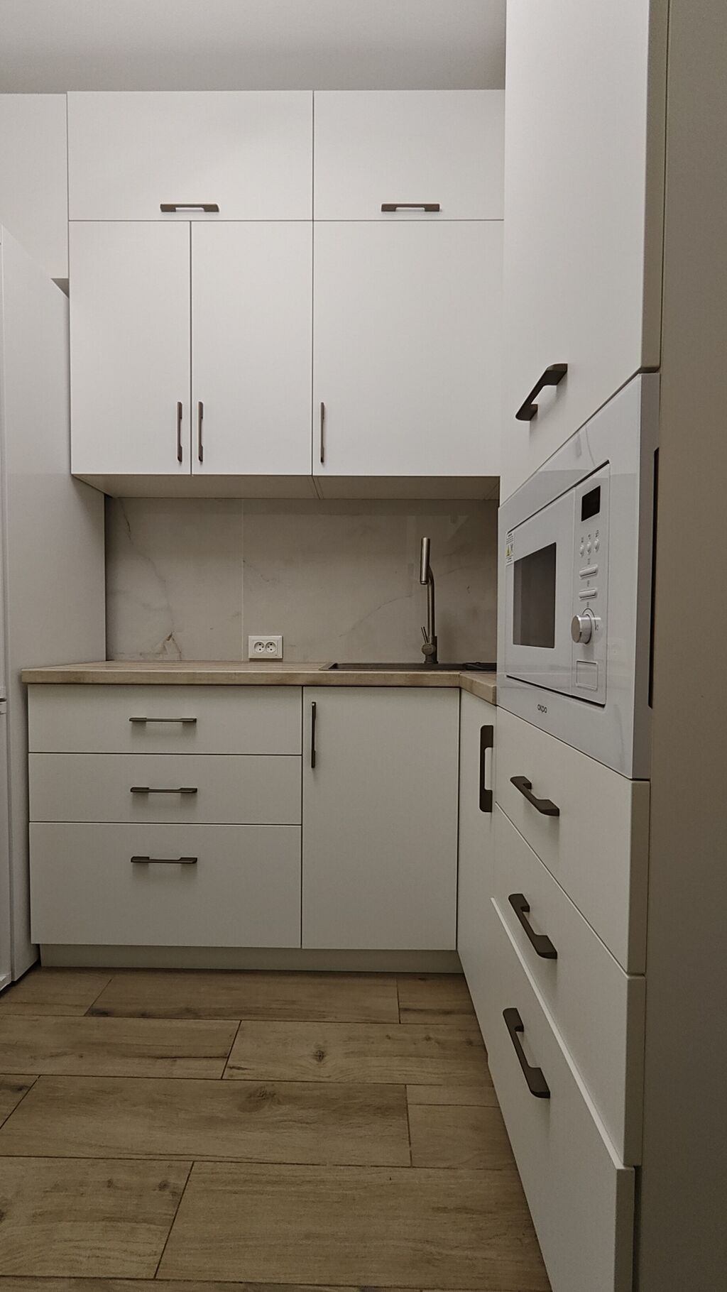 3 комнаты, 82 м², 12 мкр 106 серия, 3 этаж, Свежий ремонт: фото 6