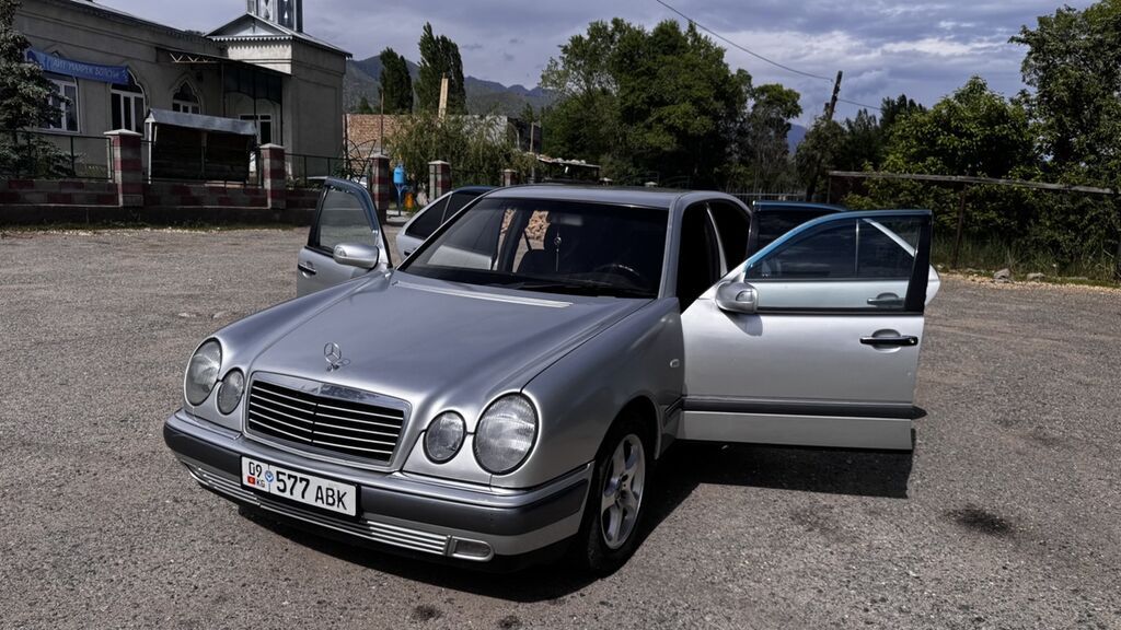 Mercedes-Benz E-Class: 1997 г., 2.3 л, Автомат, Бензин, Седан: фото 6