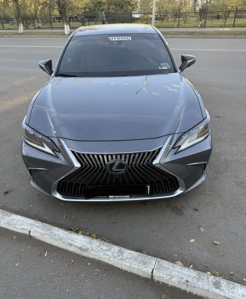 Lexus ES: 2018 г., Гибрид, Седан: фото 3