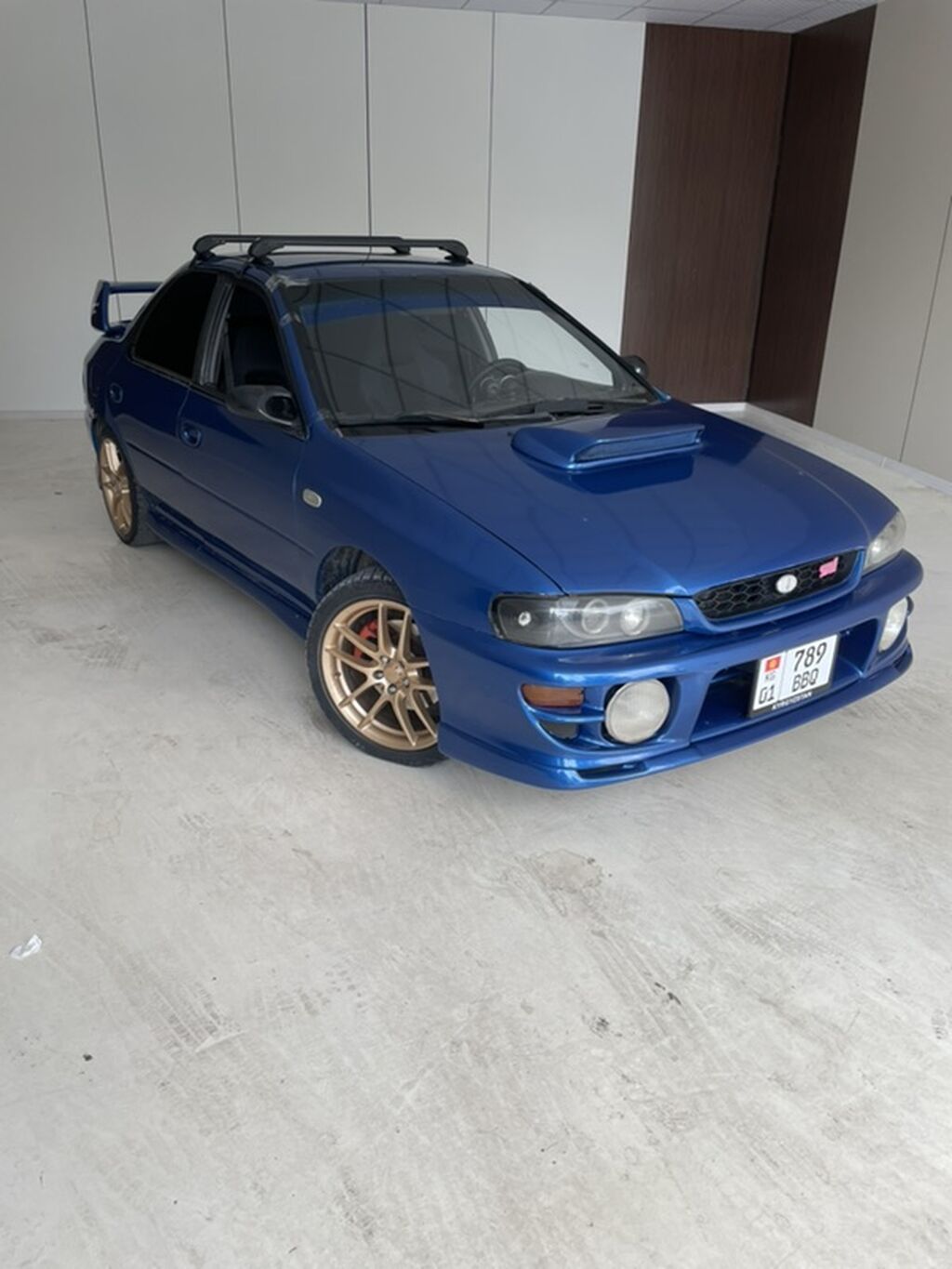 Subaru Impreza: 1997 г., 2 л, Механика, Бензин, Седан: фото 4