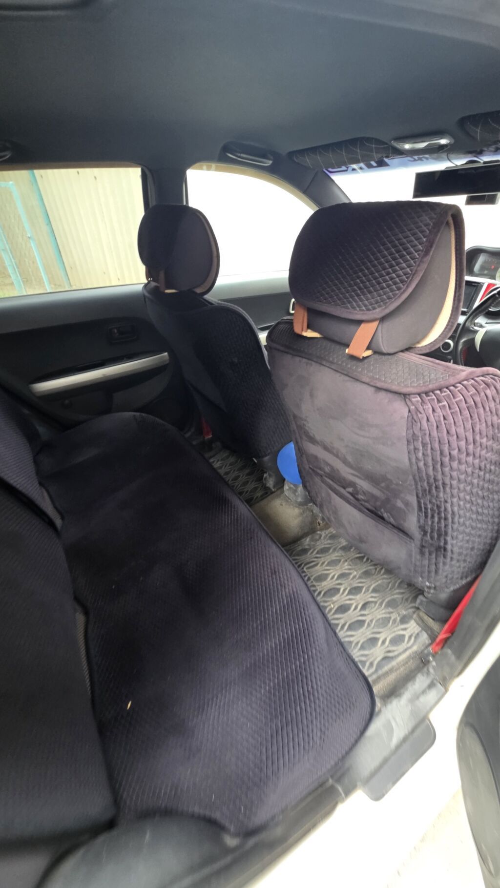 Toyota Ist: 2003 г., 1.5 л, Автомат, Бензин, Хэтчбэк: фото 7