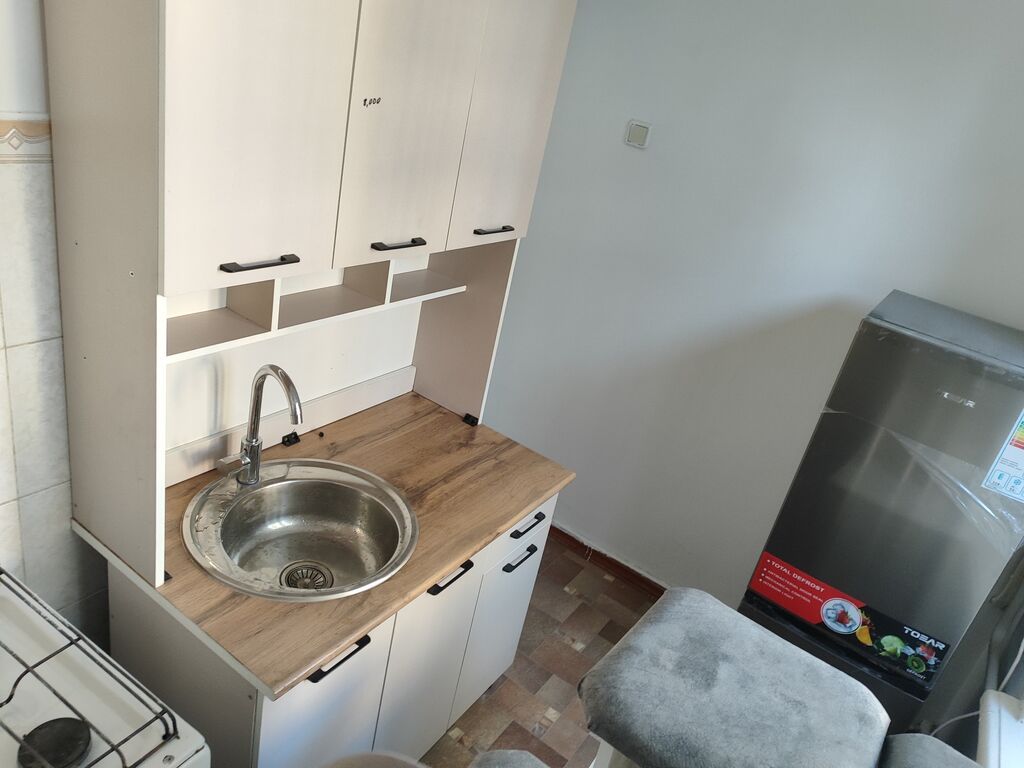 1 комната, 30 м², Политех 104 серия, 1 этаж, Косметический ремонт: фото 4