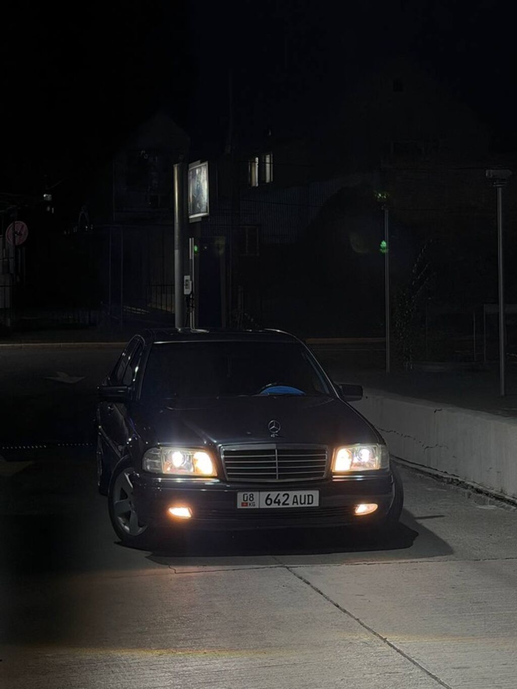 Mercedes-Benz C-Class: 1996 г., 2.2 л, Автомат, Бензин, Седан: фото 2