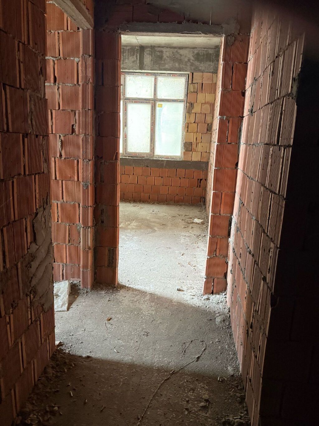 Yasamal, 3 otaqlı, Yeni tikili, m. İnşaatçılar, 101 kv. m