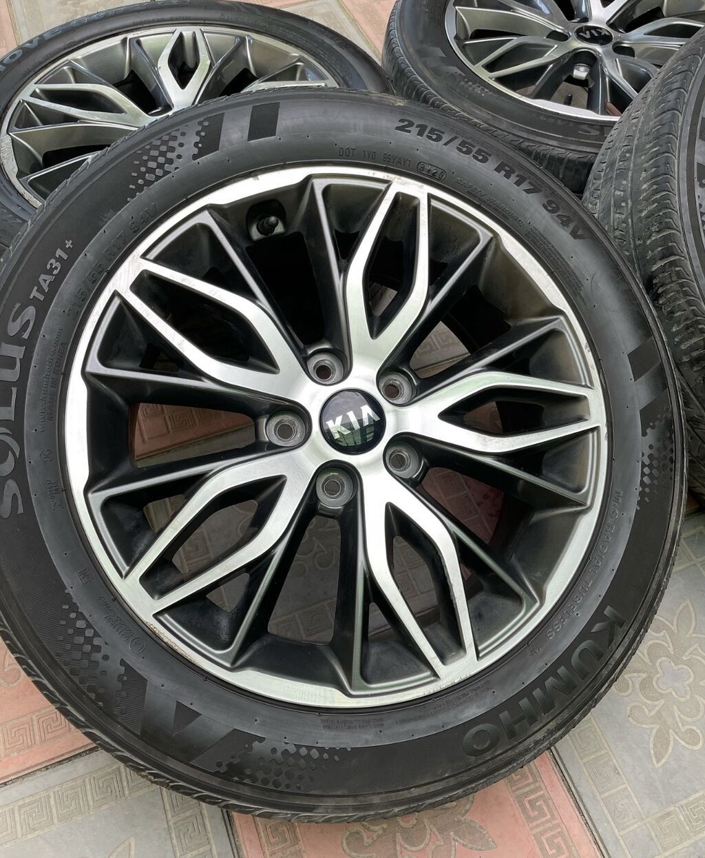 Оригинальные диски KIA K5 хищник R17 5/114.3 7J ET45.5 В идеальном: фото 5