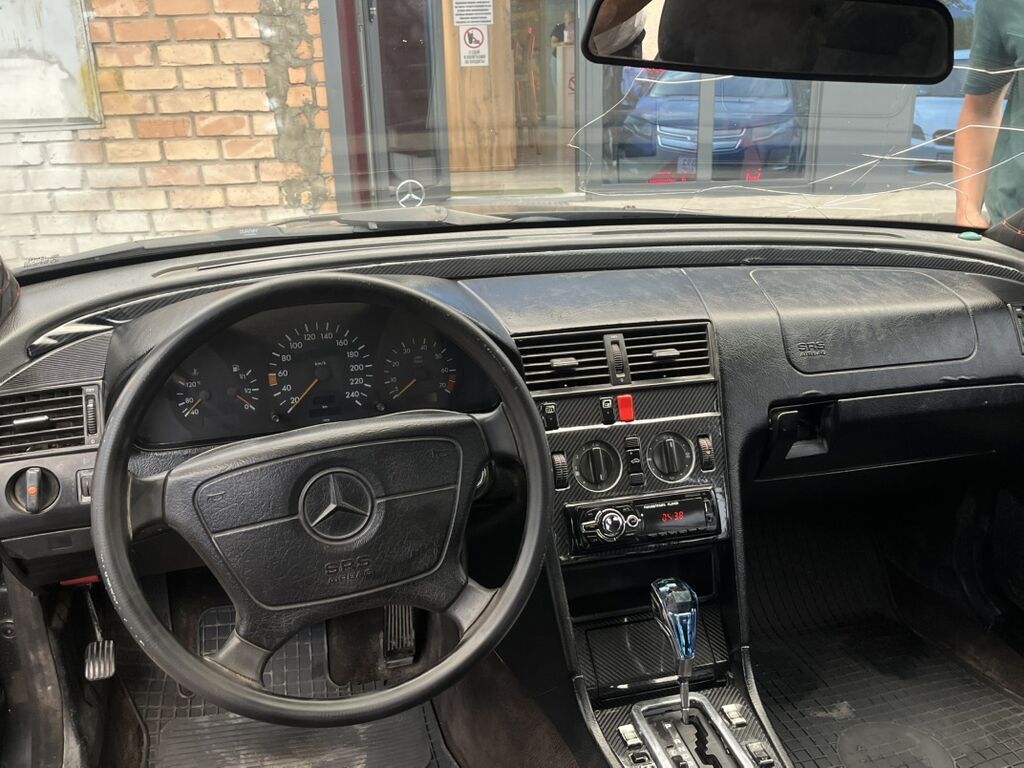 Mercedes-Benz C-Class: 1994 г., 1.8 л, Автомат, Бензин, Седан: фото 5
