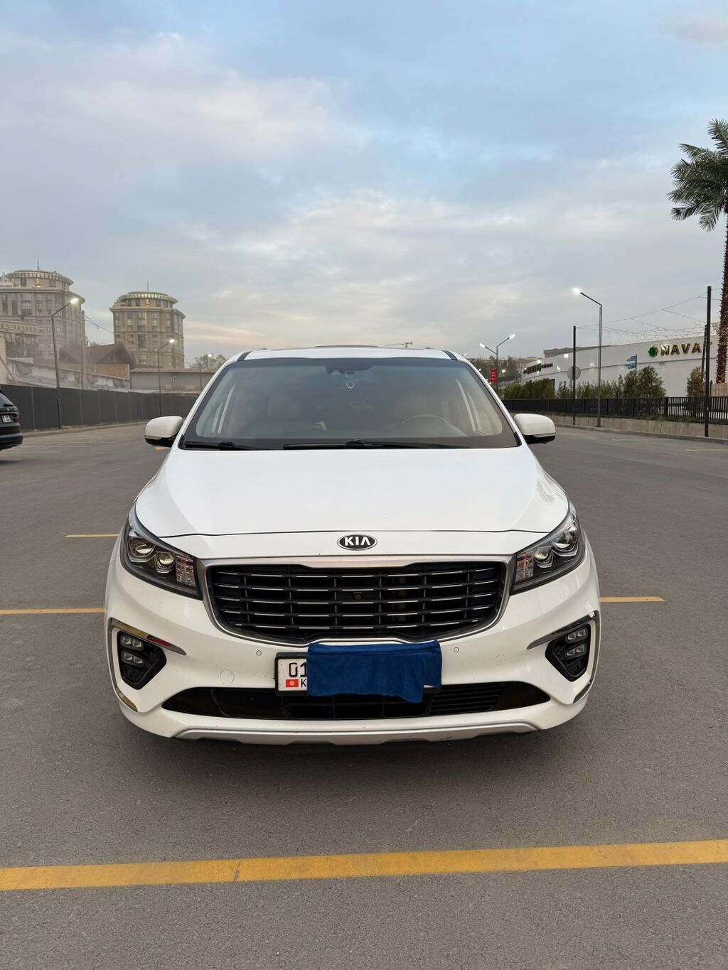 Kia Carnival: 2018 г., 2.2 л, Автомат, Дизель, Минивэн: фото 8