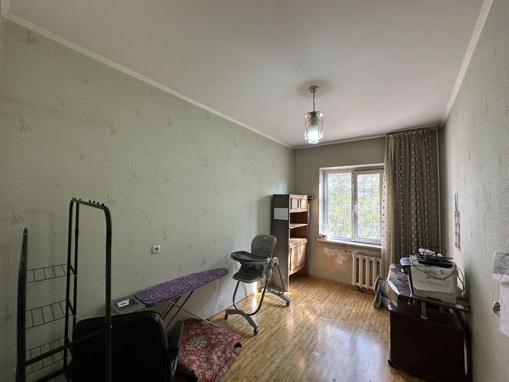 3 комнаты, 74 м², Юг-2 мкр 106 серия, 2 этаж, Старый ремонт: фото 3