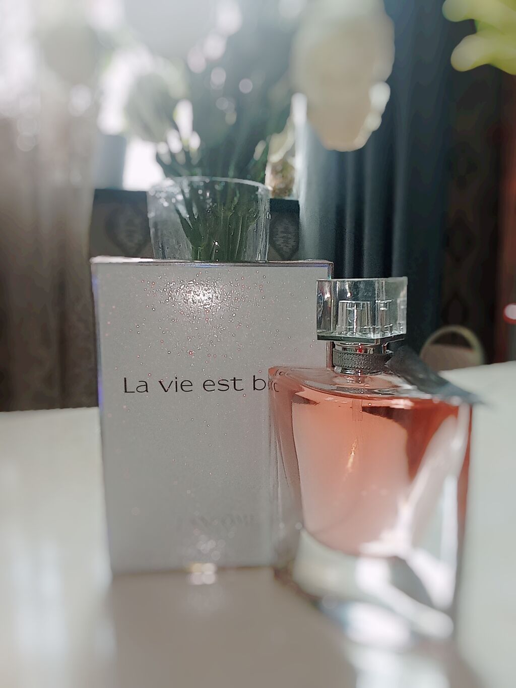 Оригинальные духи la vie est belle запах держится долго.Аромат: фото 2