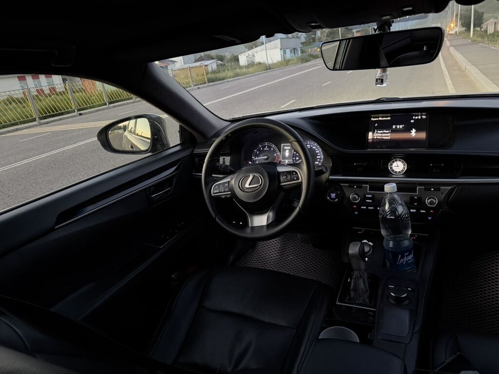 Lexus ES: 2016 г., 2.5 л, Автомат, Бензин, Седан: фото 6