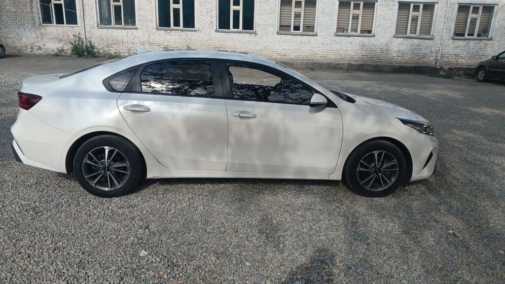 Kia K3: 2021 г., 1.6 л, Автомат, Бензин, Седан: фото 3