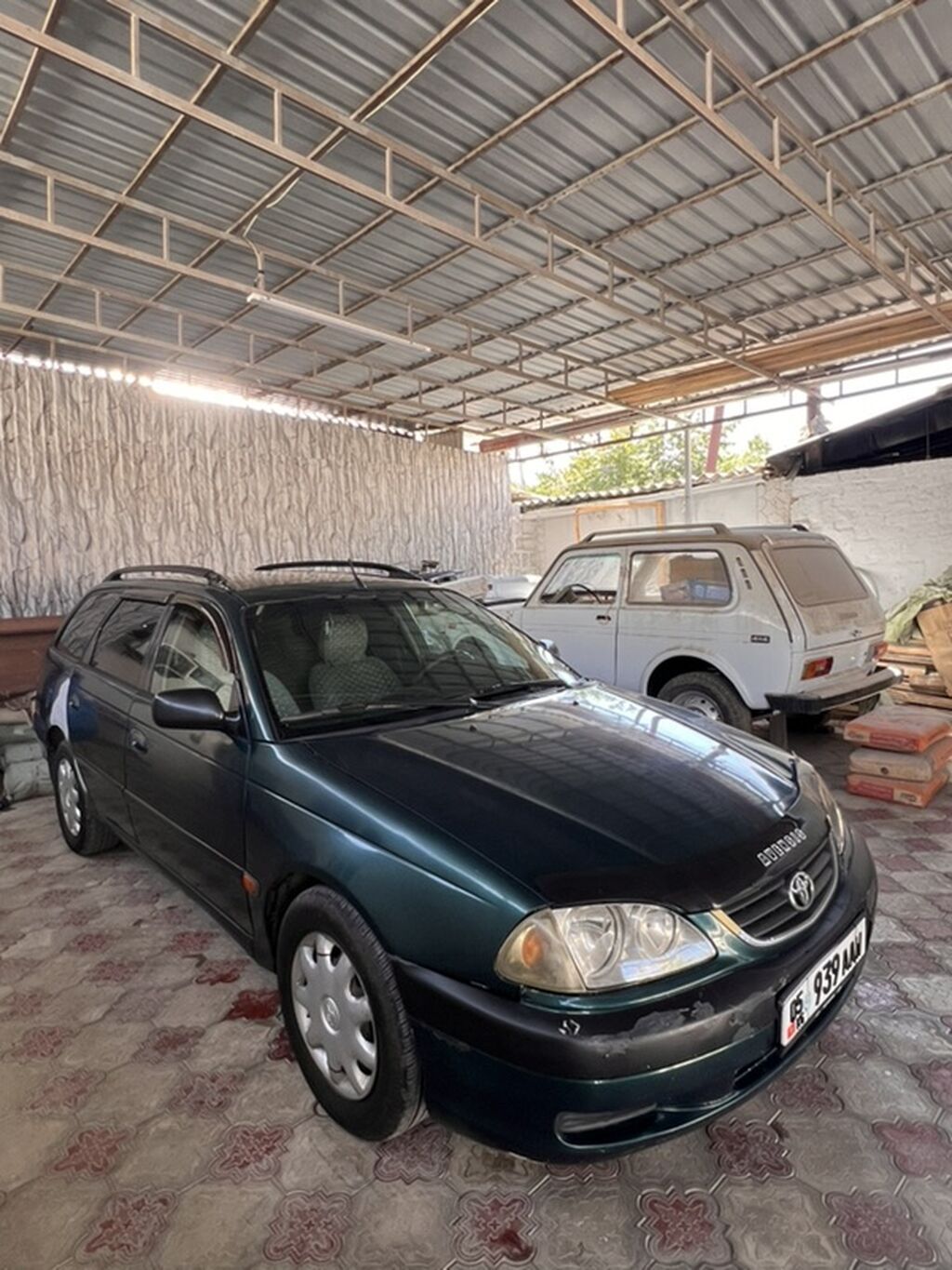 Toyota Avensis: 2001 г., 1.8 л, Механика, Бензин, Универсал: фото 4