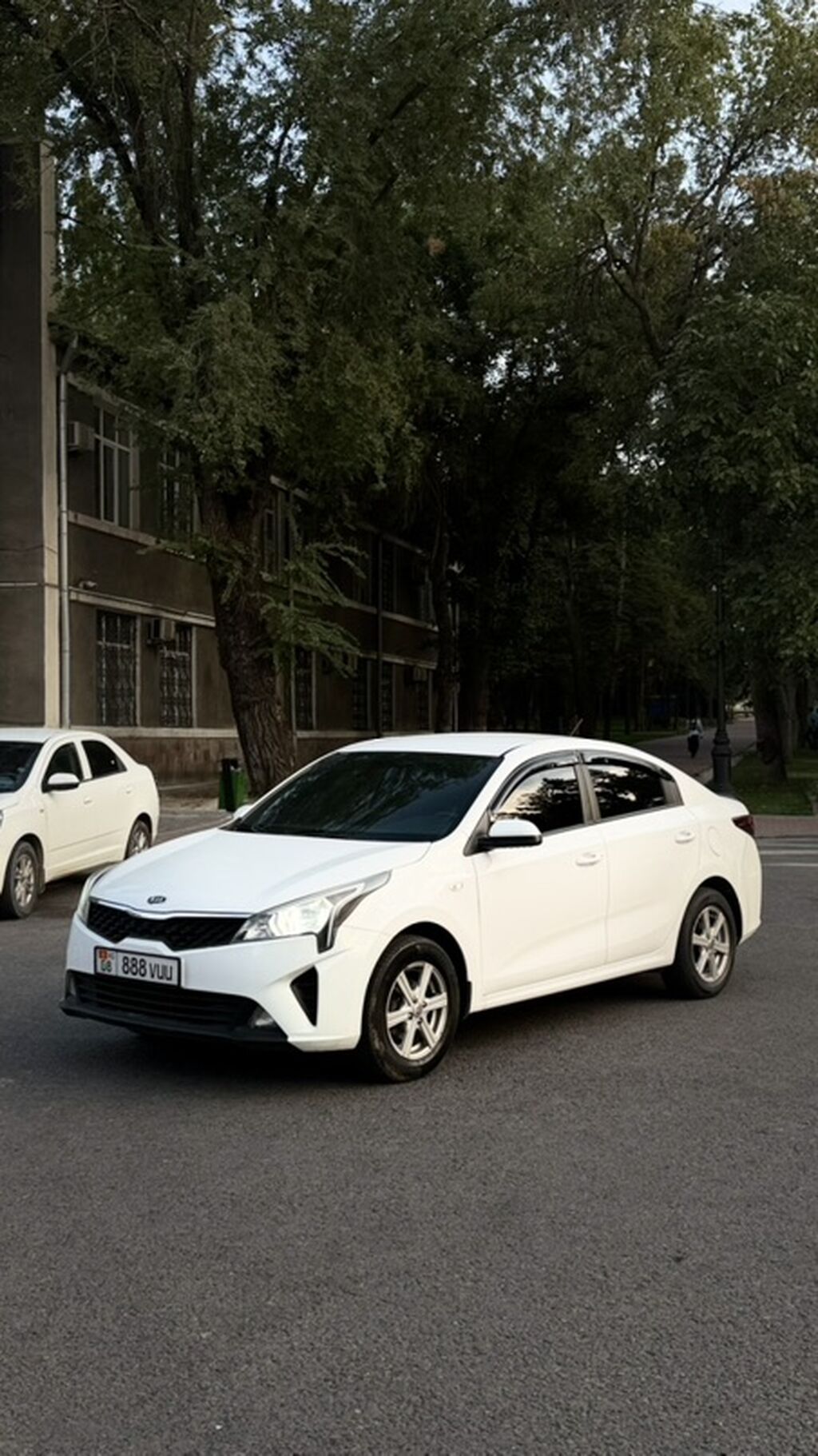 Kia Rio: 2021 г., 1.6 л, Автомат, Бензин, Седан: фото 1