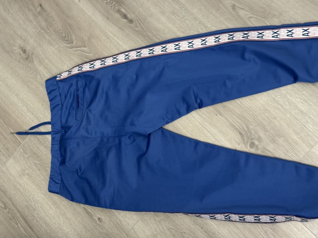 Олимпийка Armani exchange,продаю срочно!,покупал за 300$,продам за 5: фото 3