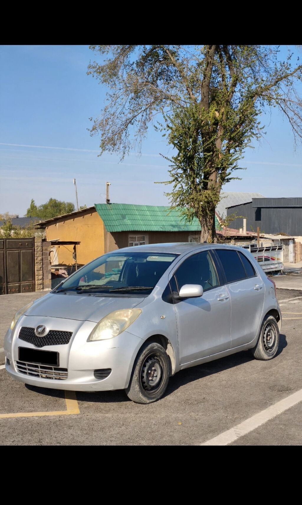 Toyota Vitz: 2006 г., 1.3 л, Автомат, Бензин, Хэтчбэк: фото 2