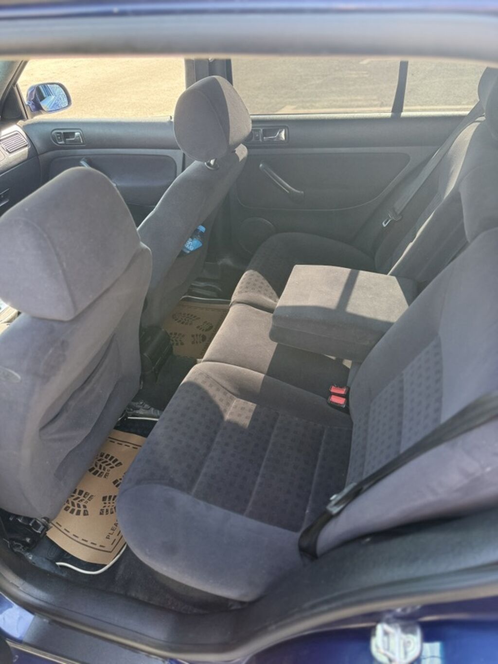 Volkswagen Golf: 2004 г., 1.6 л, Автомат, Бензин, Хэтчбэк: фото 8