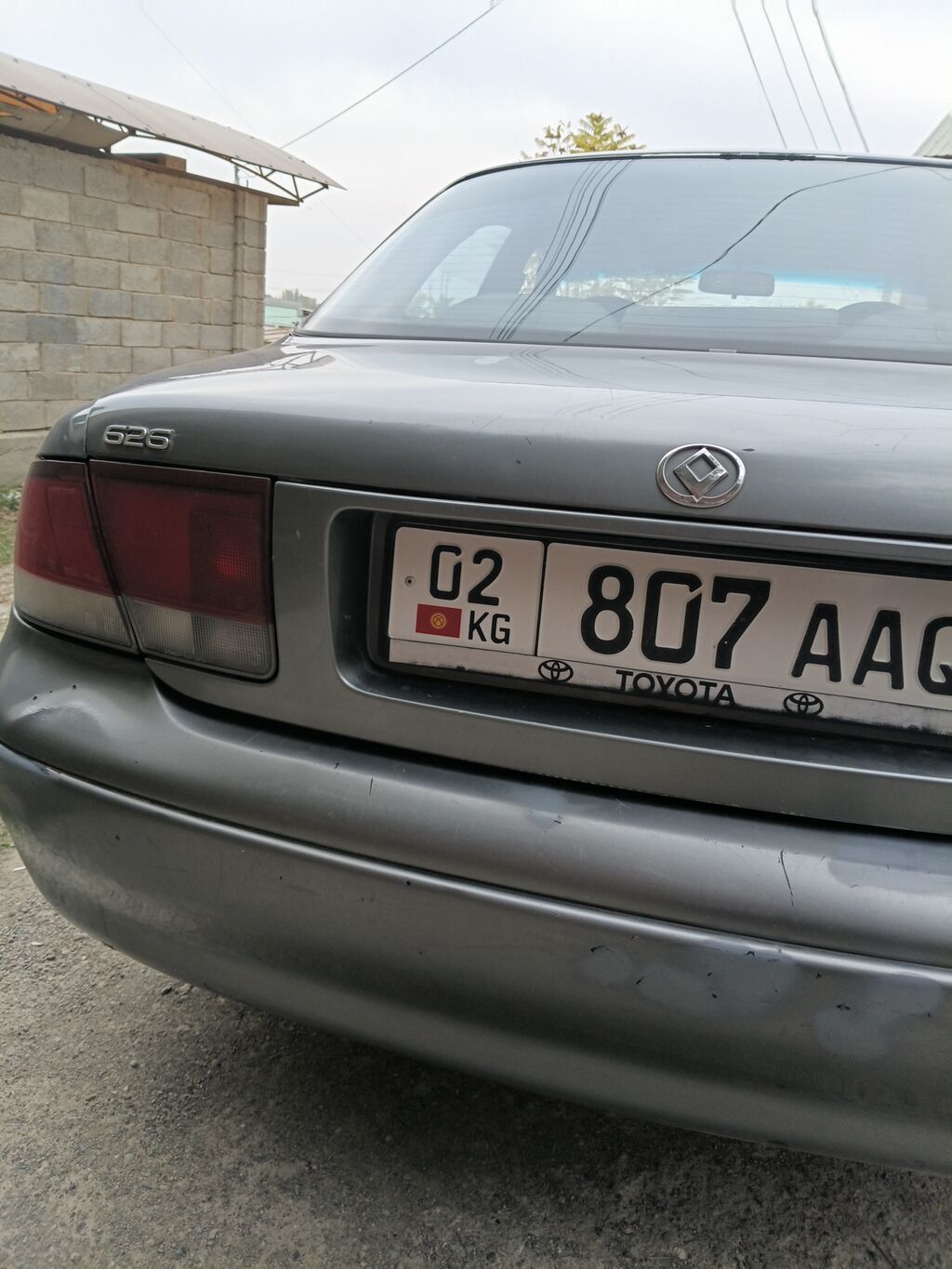 Mazda 626: 1992 г., Механика, Седан: фото 7