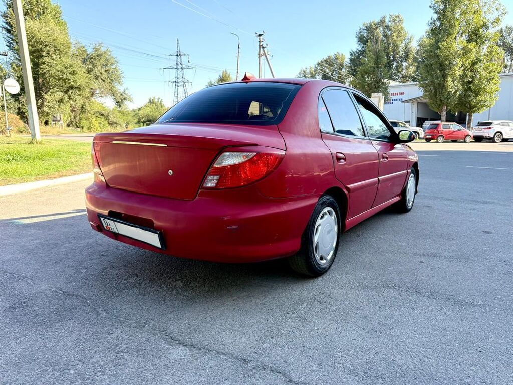 Kia Rio: 2004 г., 1.6 л, Механика, Бензин, Седан: фото 3