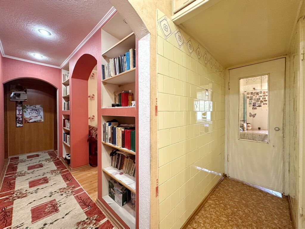 3 комнаты, 58 м², 1000 мелочей 104 серия, 2 этаж, Старый ремонт: фото 5
