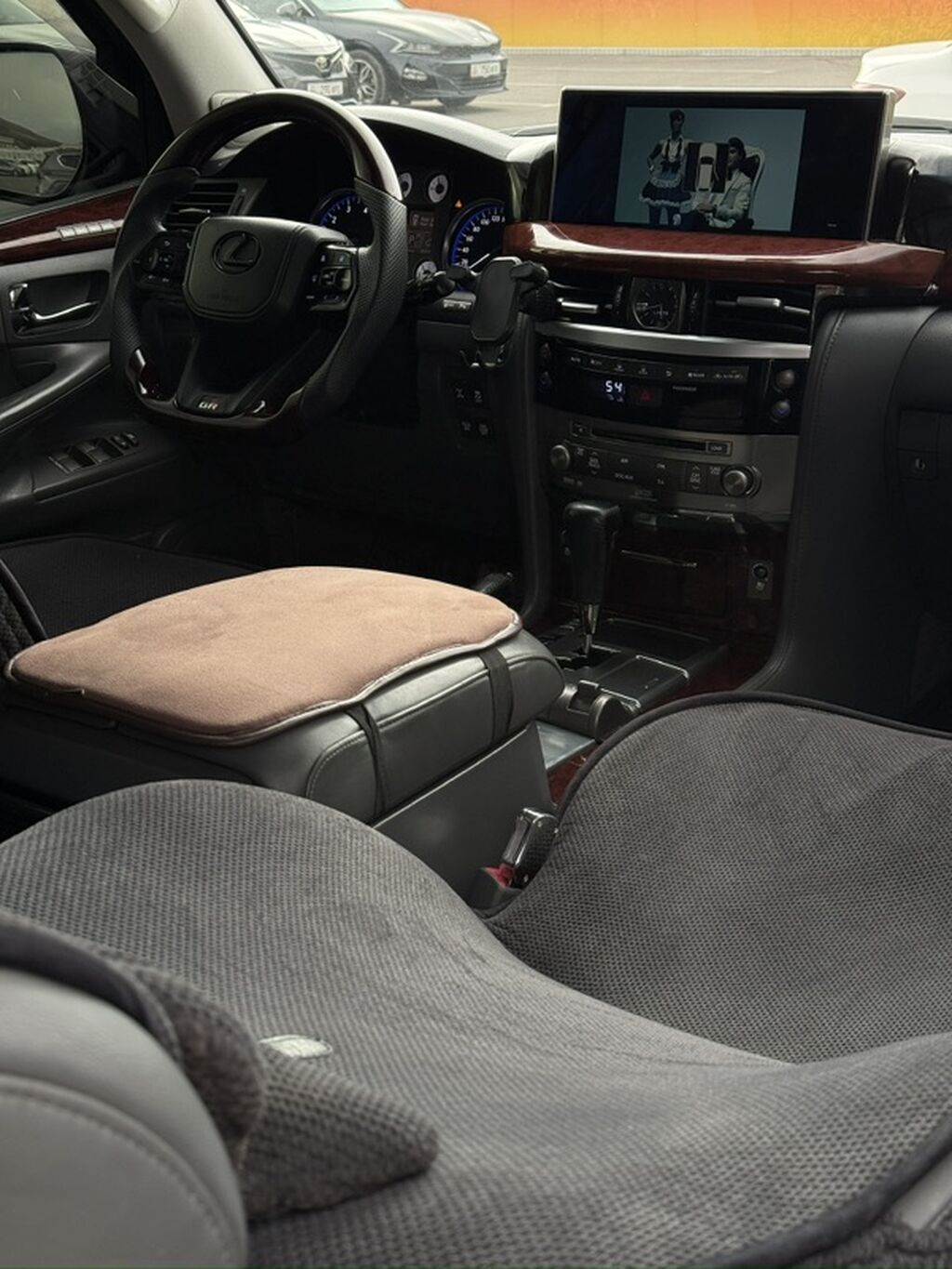 Lexus LX: 2008 г., 5.7 л, Автомат, Бензин, Внедорожник: фото 7