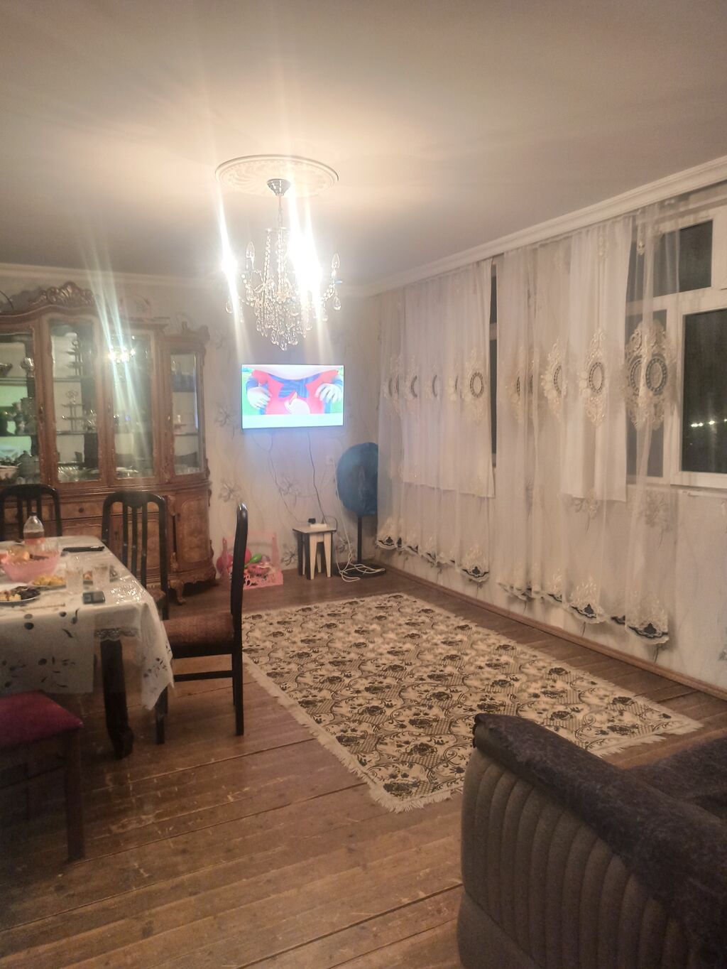 Sumqayıt, 3 otaqlı, Köhnə tikili, 85 kv. m