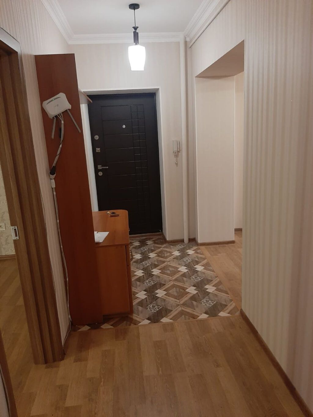 Bakı, 4 otaqlı, Köhnə tikili, m. Xətai, 100 kv. m