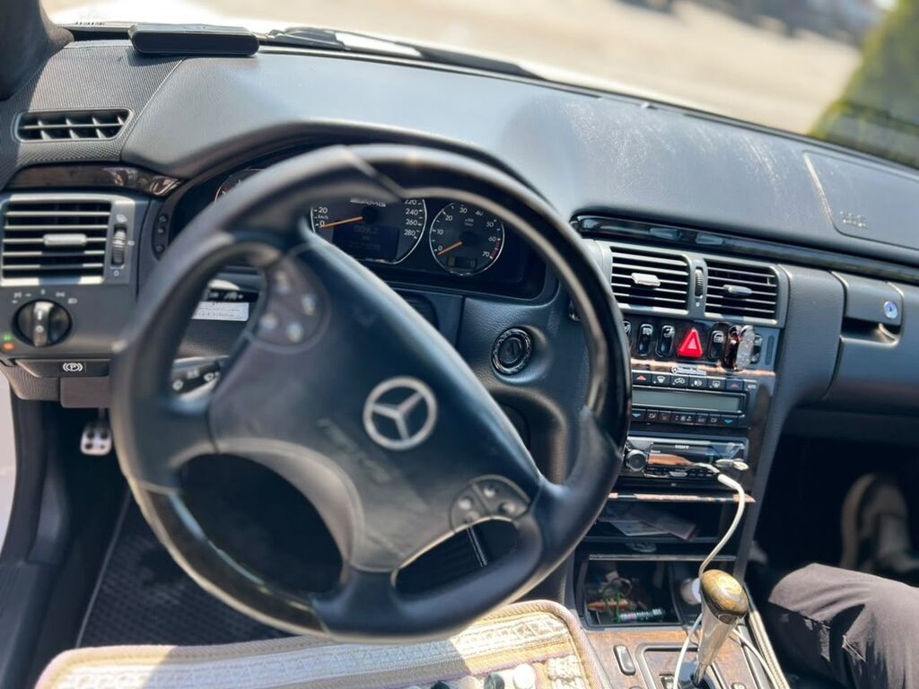 Mercedes-Benz E-Class: 2001 г., 5.5 л, Автомат, Бензин, Седан: фото 8