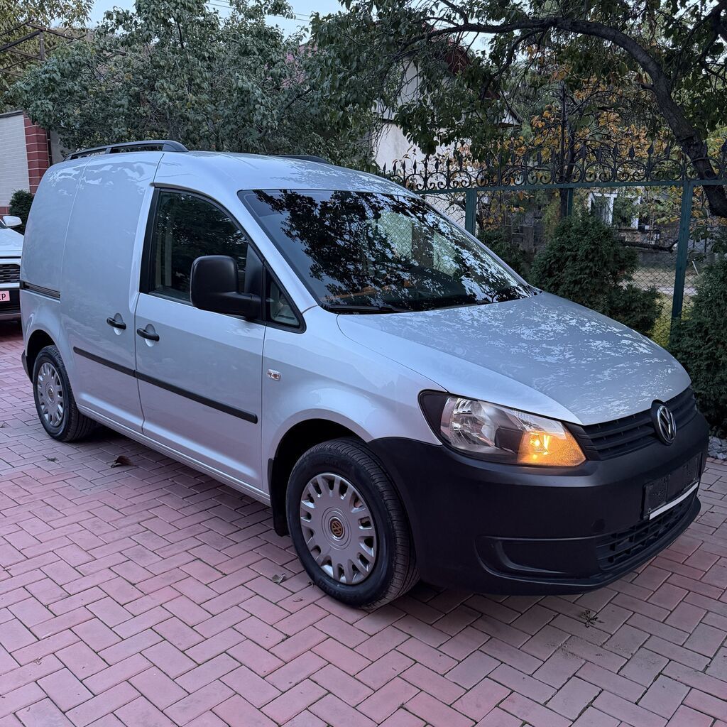 Volkswagen Caddy: 2011 г., 1.5 л, Автомат, Дизель, Фургон: фото 1