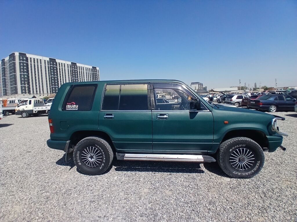 Isuzu Bighorn: 1995 г., 3.1 л, Автомат, Дизель, Внедорожник: фото 3