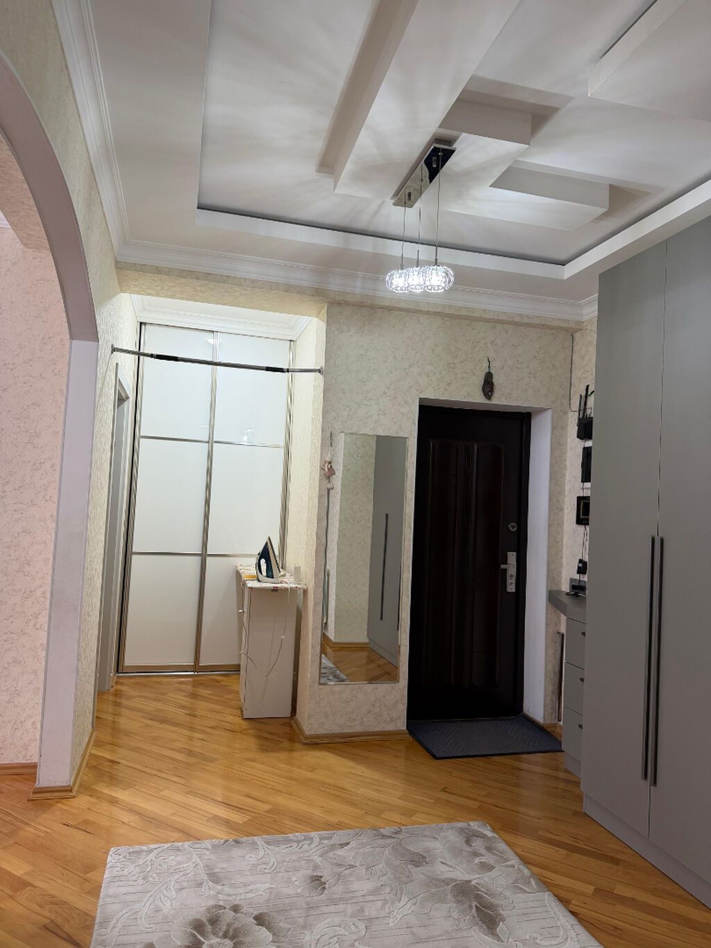 3 otaqlı, Yeni tikili, m. Neftçilər, 90 kv. m