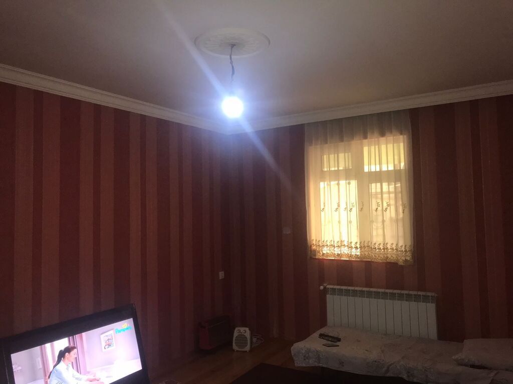 4 otaqlı, 100 kv. m, Kredit yoxdur, Orta təmir