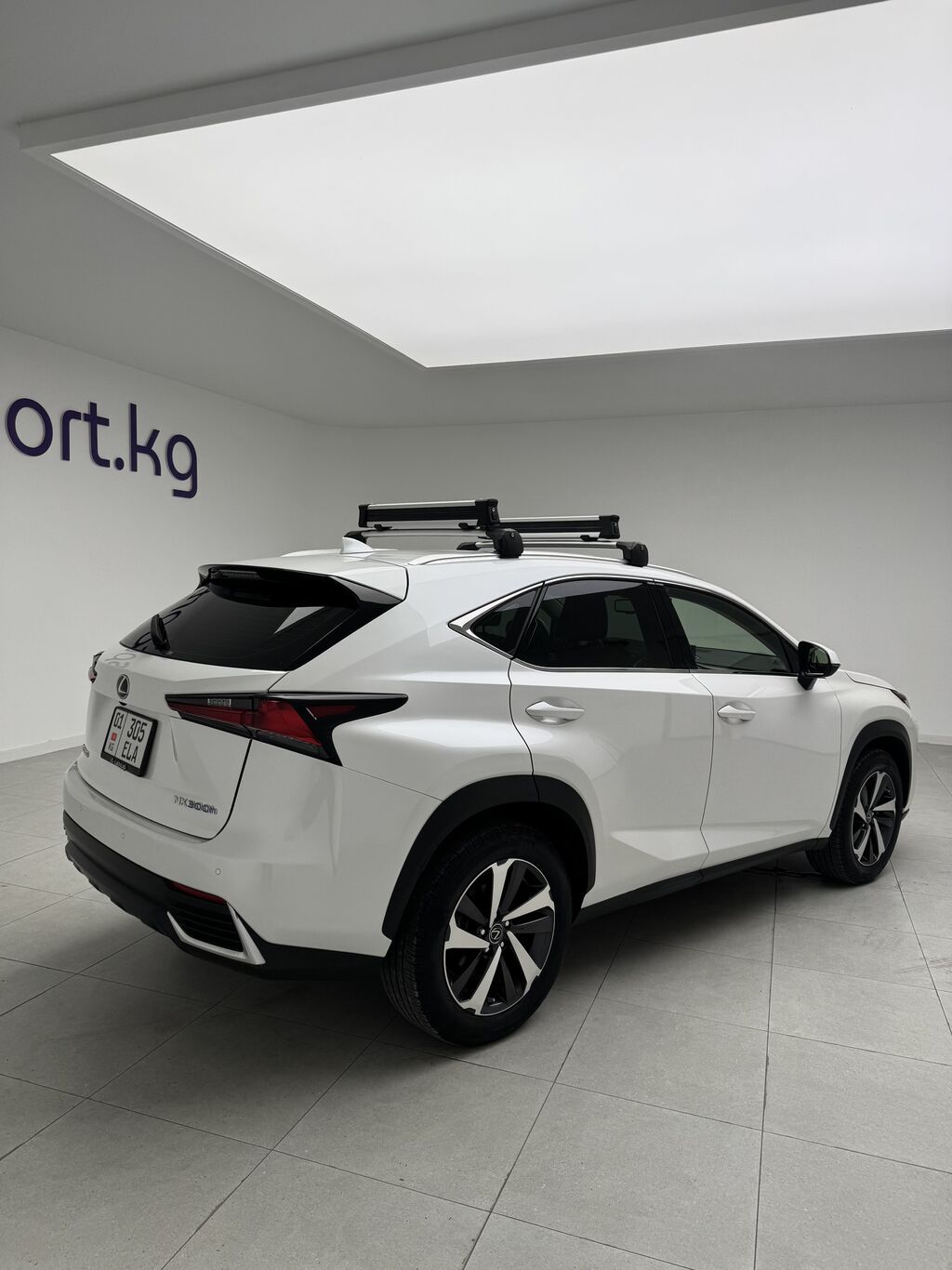 Lexus NX: 2019 г., 2.5 л, Вариатор, Гибрид, Кроссовер: фото 6