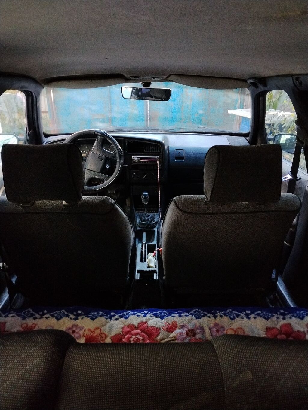Volkswagen Passat: 1992 г., 2 л, Механика, Бензин, Универсал: фото 7