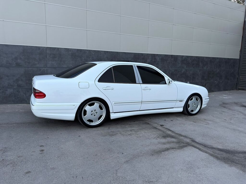 Mercedes-Benz E-класс AMG: 2001 г., 5.4 л, Автомат, Бензин, Седан: фото 3
