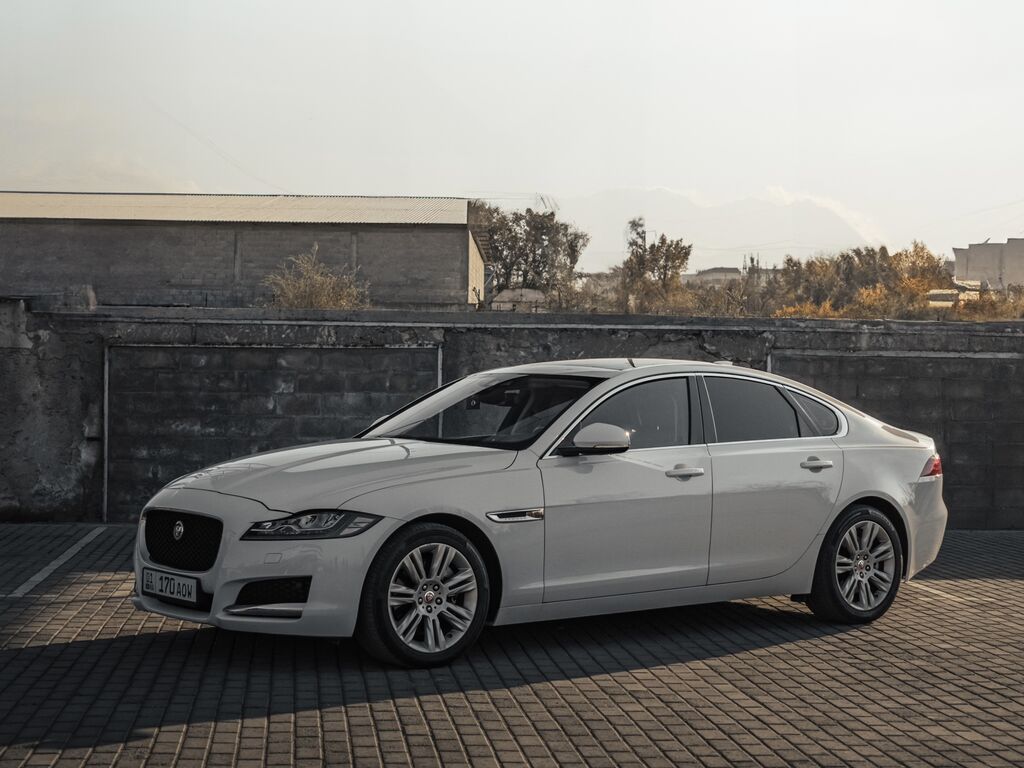 Jaguar XF: 2017 г., 2 л, Автомат, Дизель, Седан: фото 3