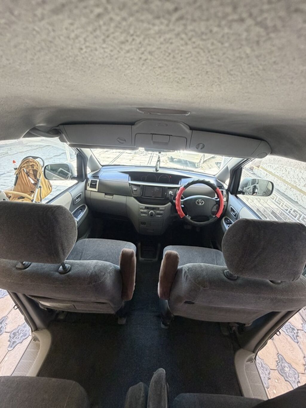 Toyota Voxy: 2005 г., 2 л, Вариатор, Бензин, Минивэн: фото 8